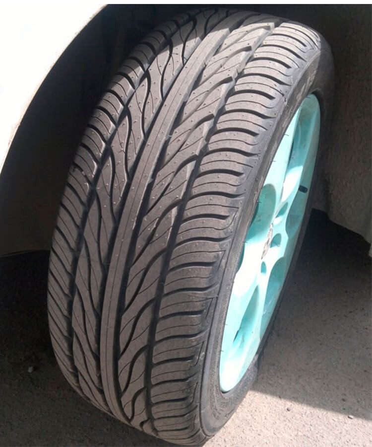 Maxxis MA-Z4S Victra 225/55 R19 99W 