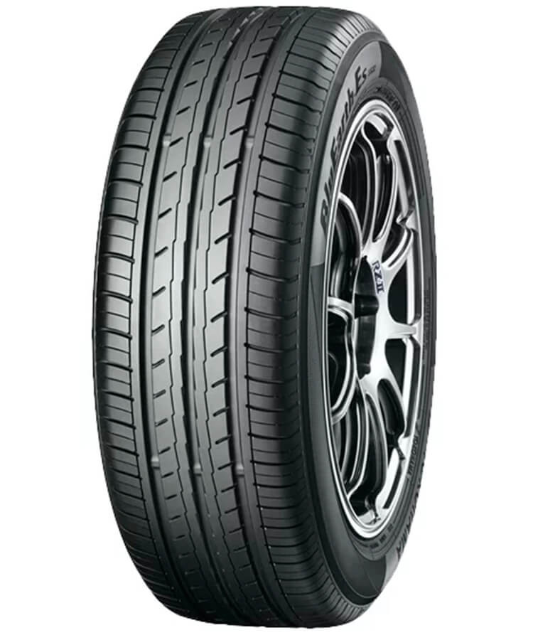 Yokohama BluEarth ES32 215/55 R17 94V